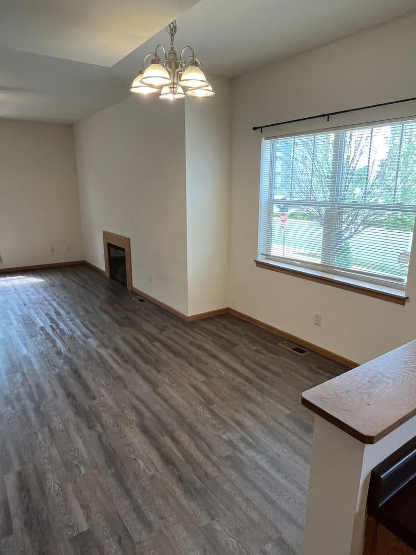 Madison Townhome: 102-112 Wind Stone Drive