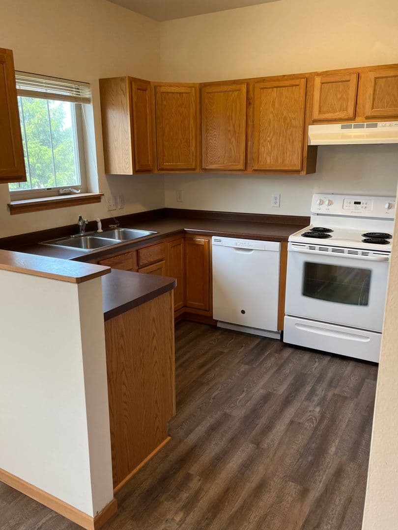 Madison Townhome: 102-112 Wind Stone Drive