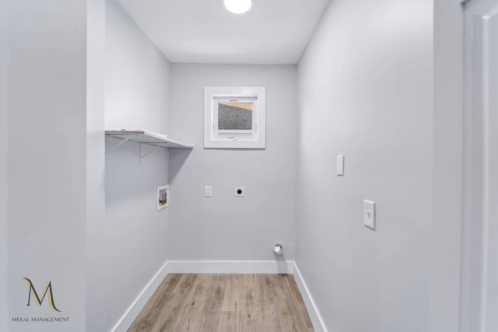 Holyoke Apartment: 403-405 S Elm St