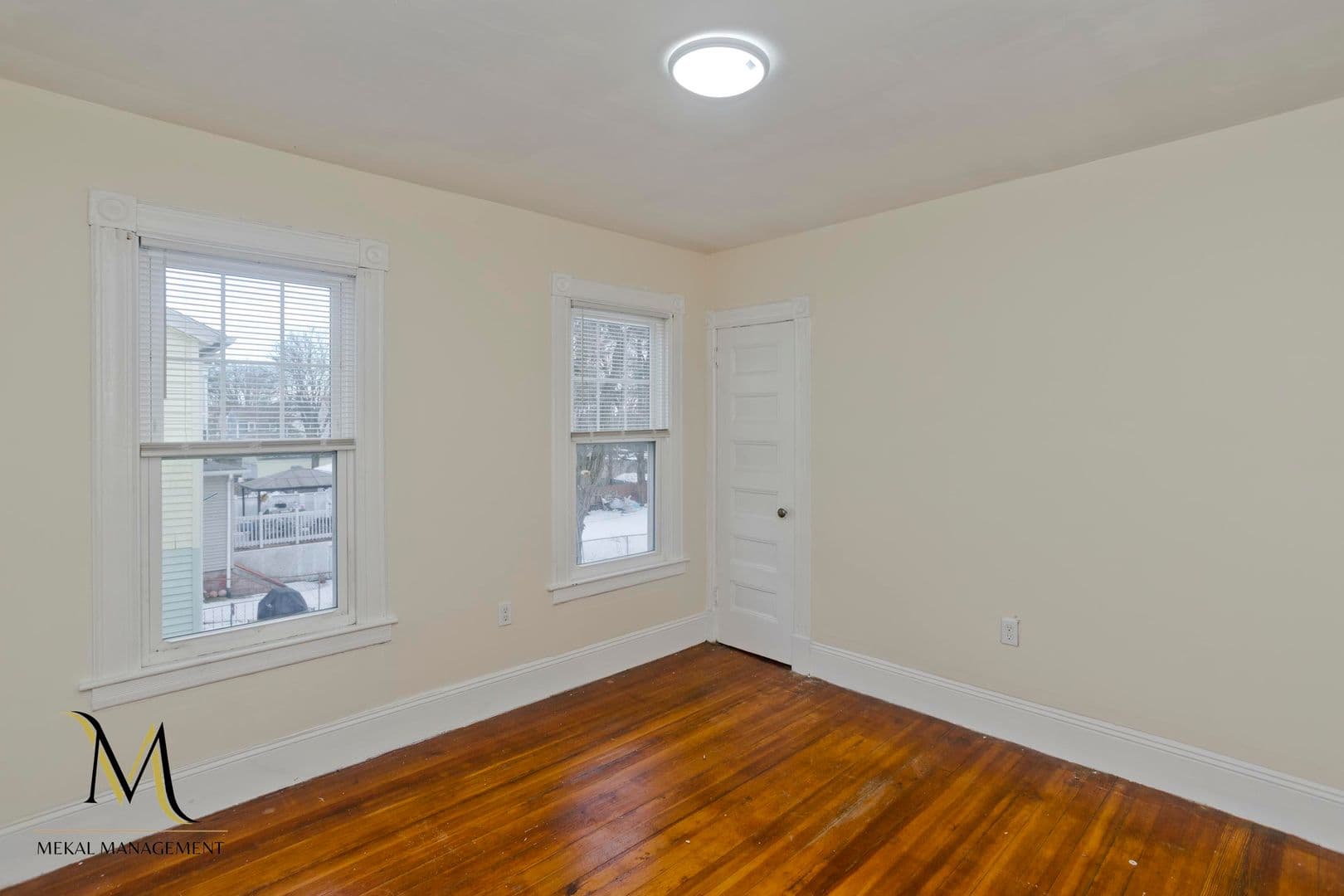 Springfield Apartment: 54 Clantoy Street