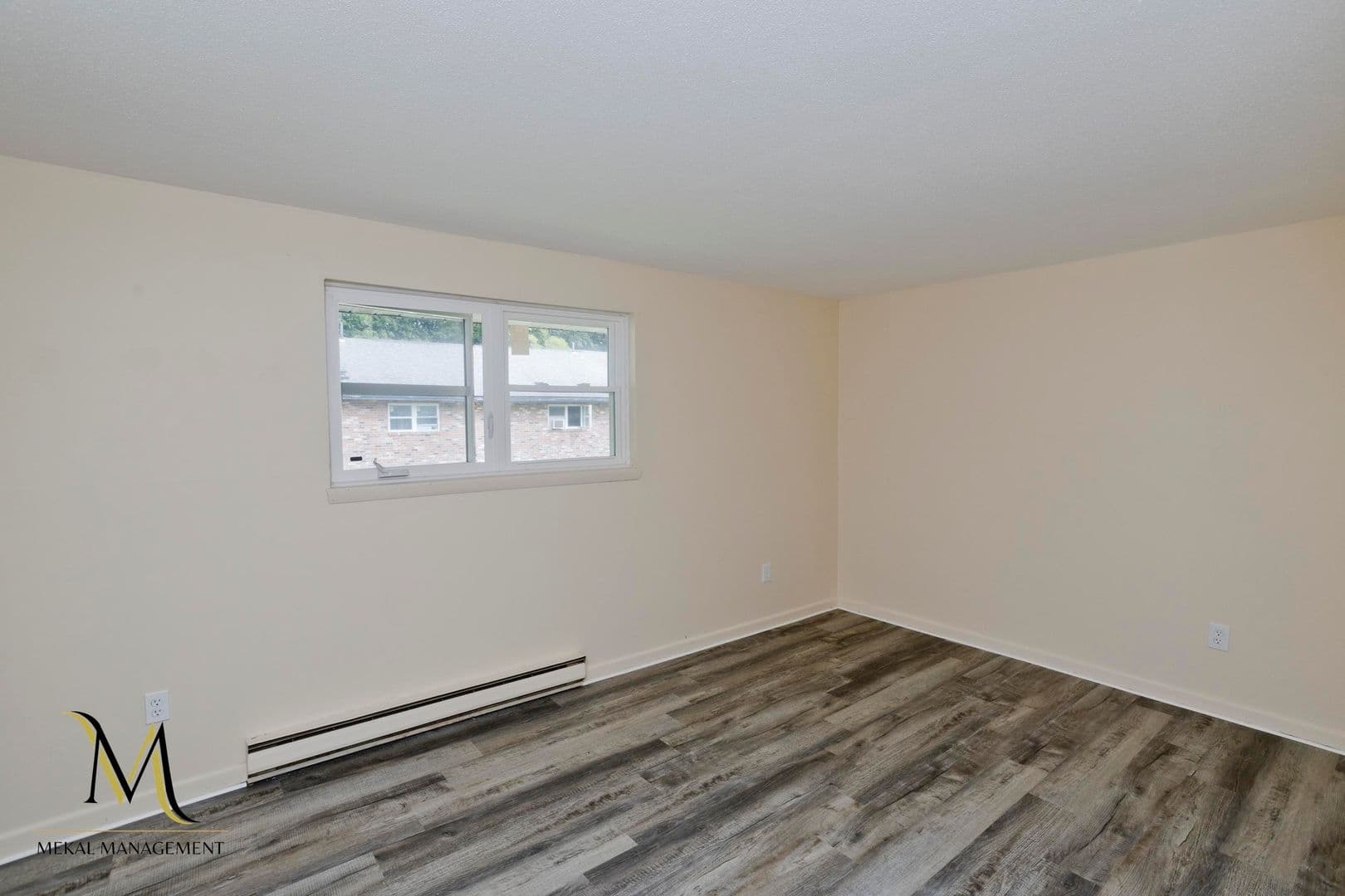 Easthampton Apartment: 9-29 West Lake Street/2-4 Culdaff Street