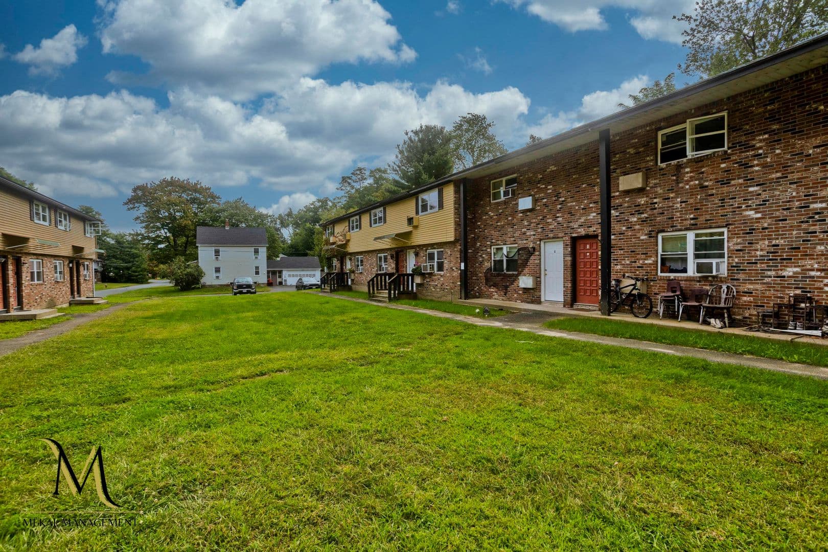 Easthampton Apartment: 9-29 West Lake Street/2-4 Culdaff Street