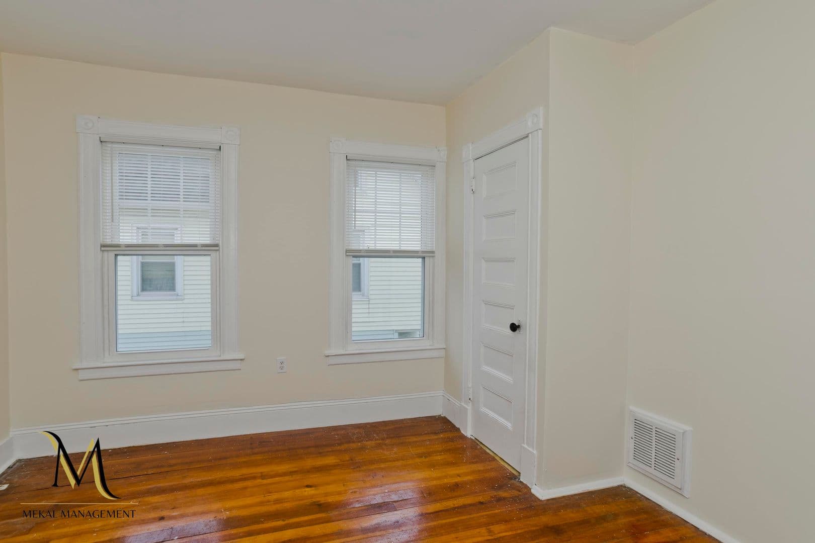 Springfield Apartment: 54 Clantoy Street