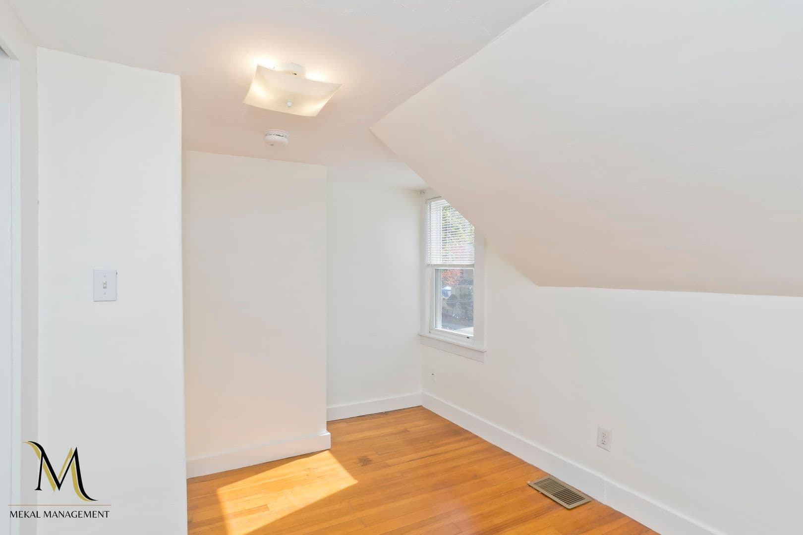 West Springfield House: 92 Maple St