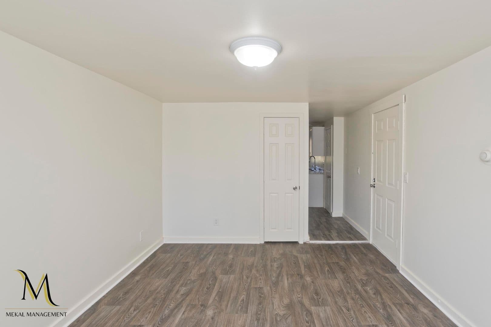 Ware Apartment: 61 West St