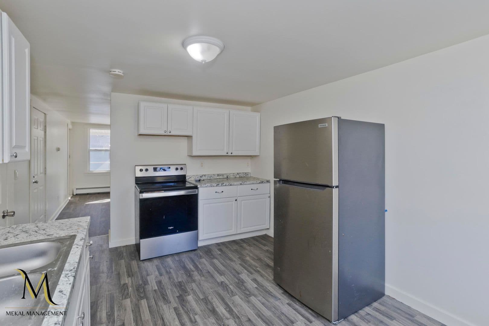 Ware Apartment: 61 West St