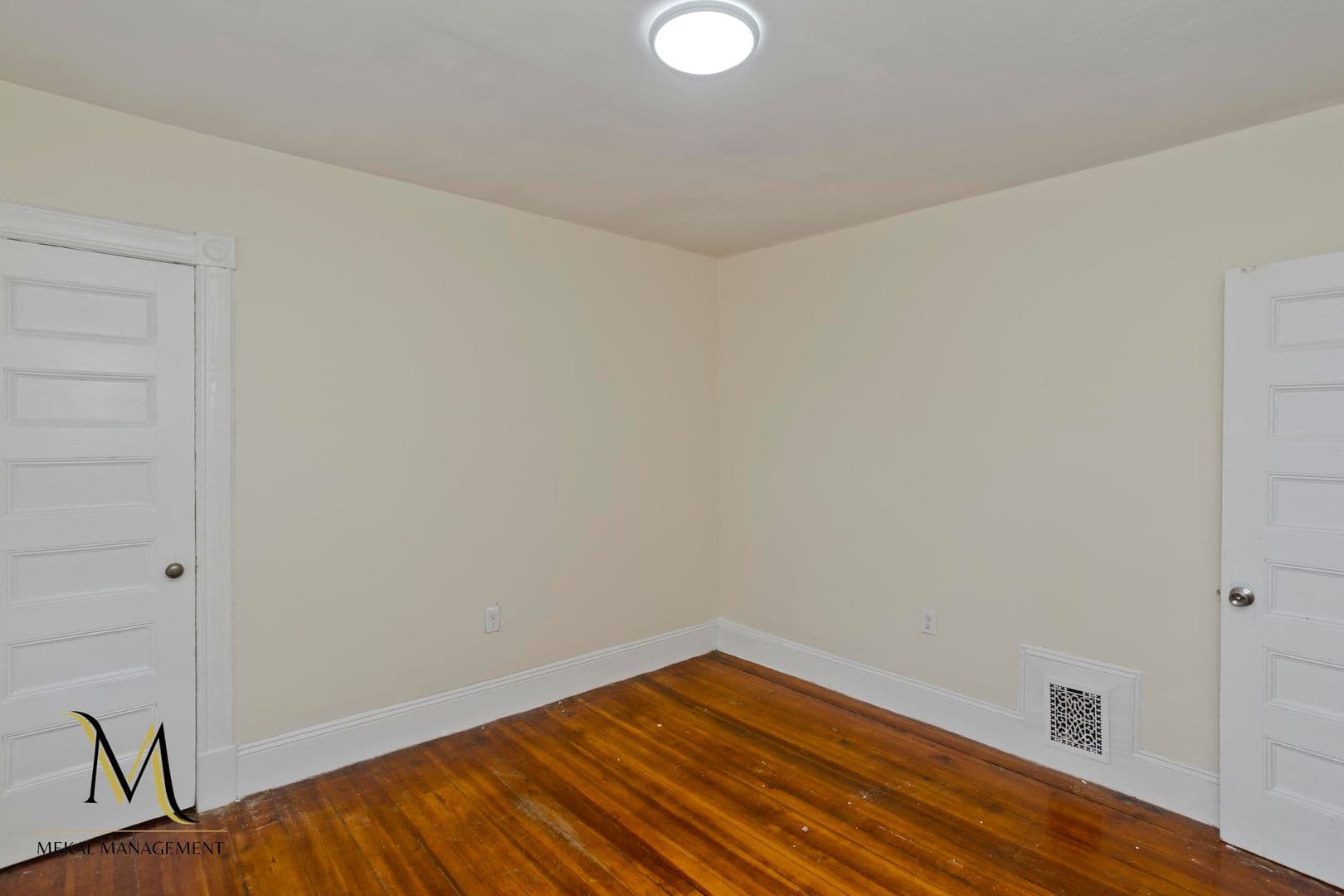 Springfield Apartment: 54 Clantoy Street