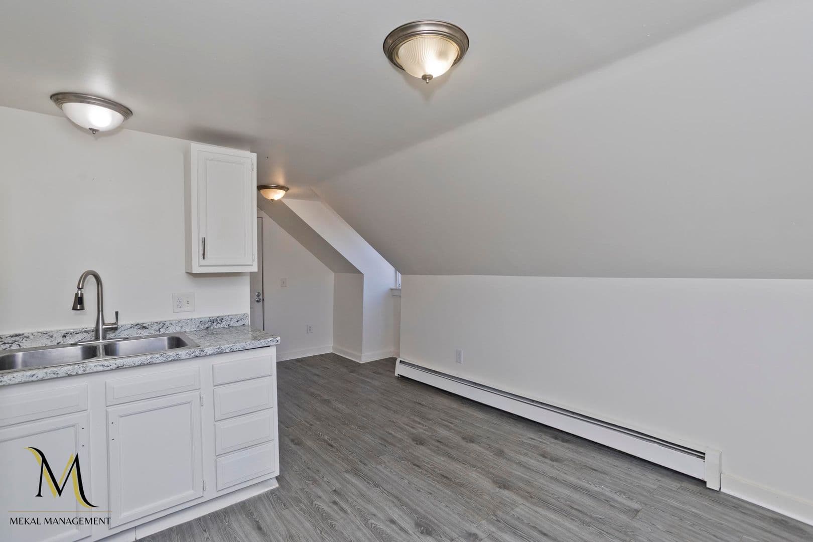 Ware Apartment: 61 West St
