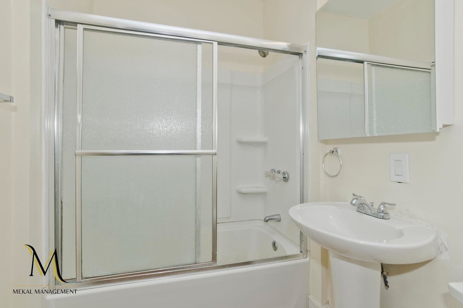 Springfield Apartment: 54 Clantoy Street