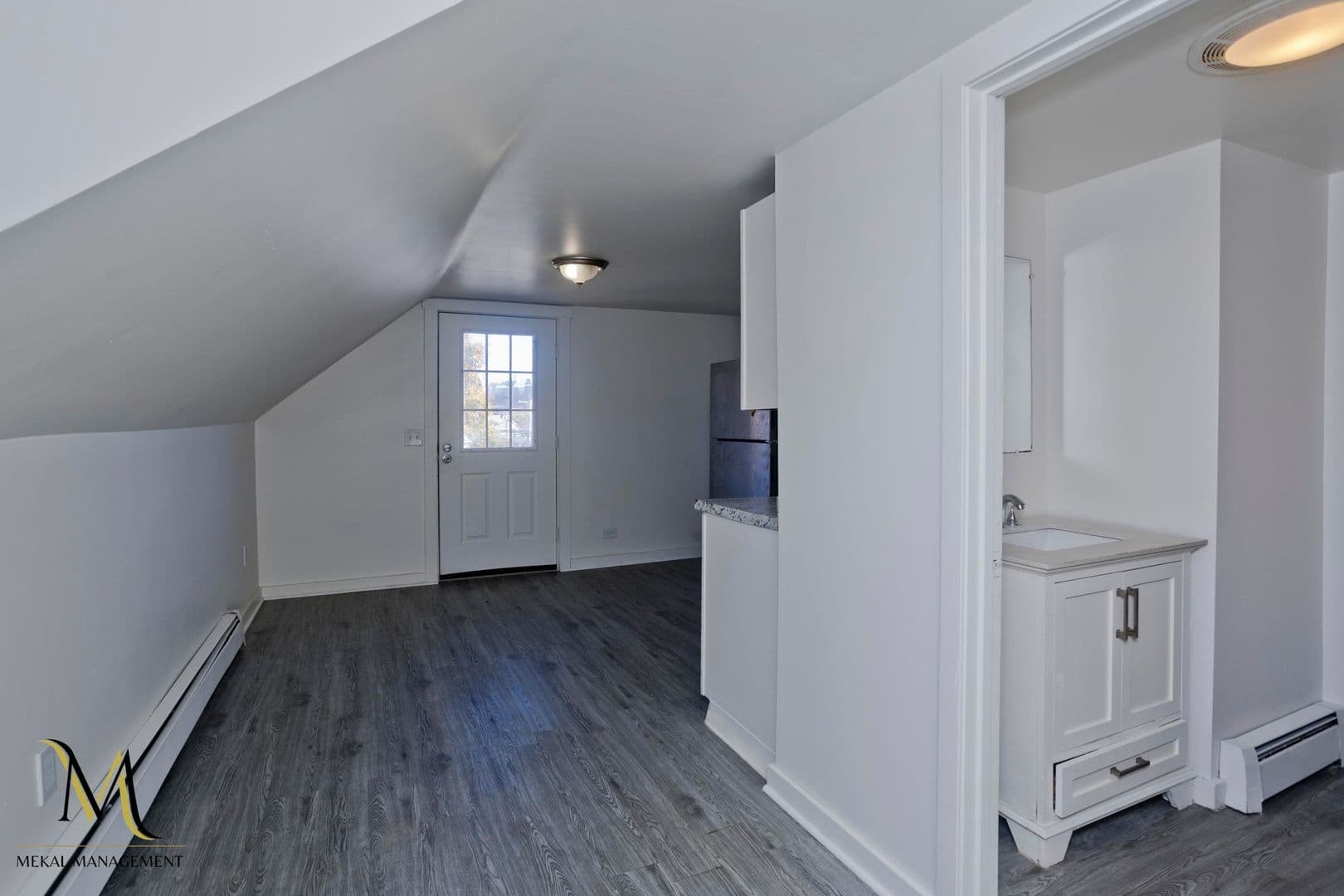 Ware Apartment: 61 West St