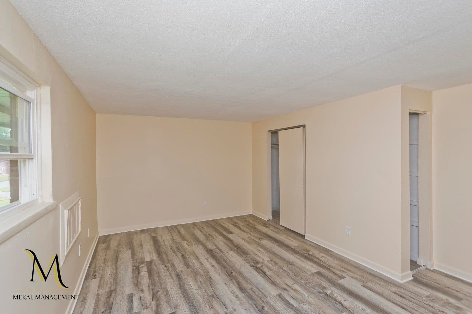 Easthampton Apartment: 9-29 West Lake Street/2-4 Culdaff Street
