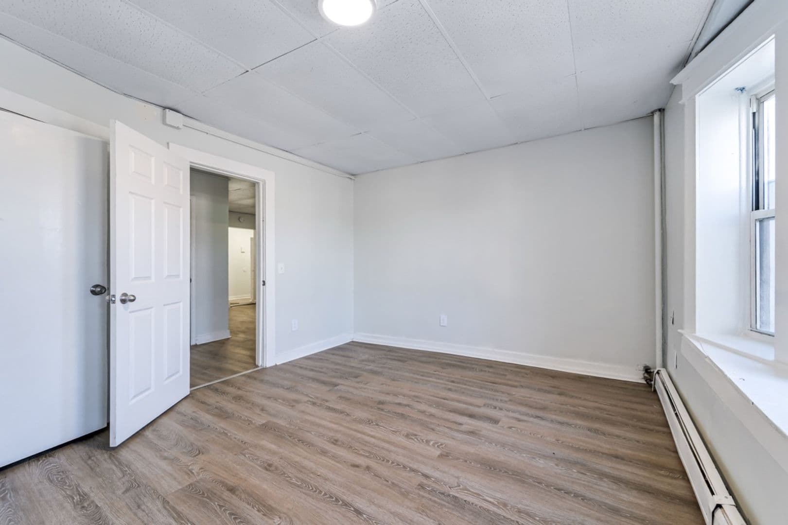 SPRINGFIELD Apartment: 685 STATE ST