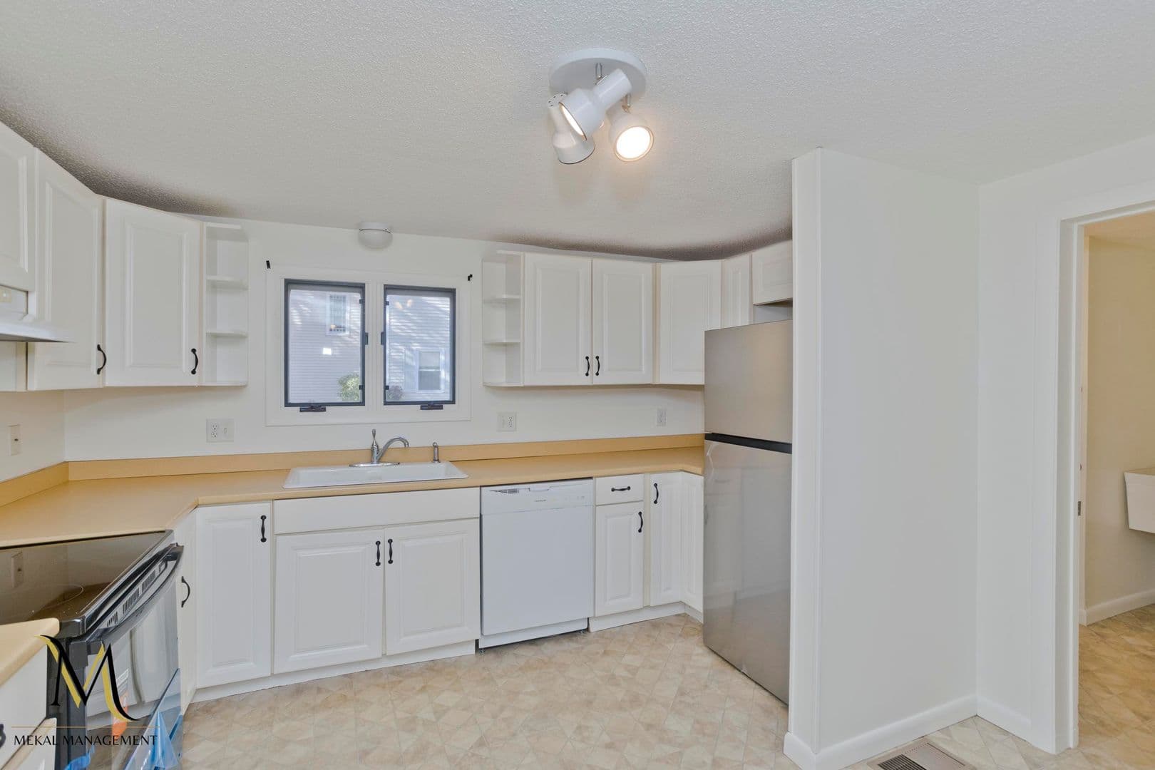 West Springfield House: 92 Maple St