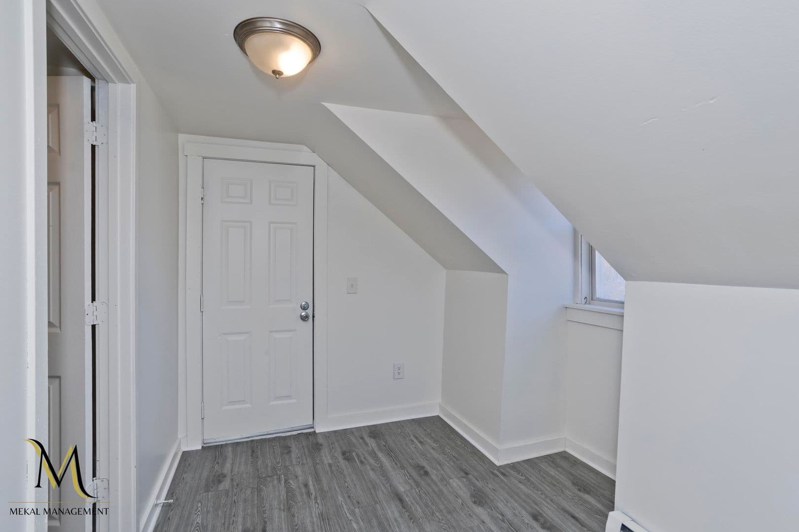 Ware Apartment: 61 West St