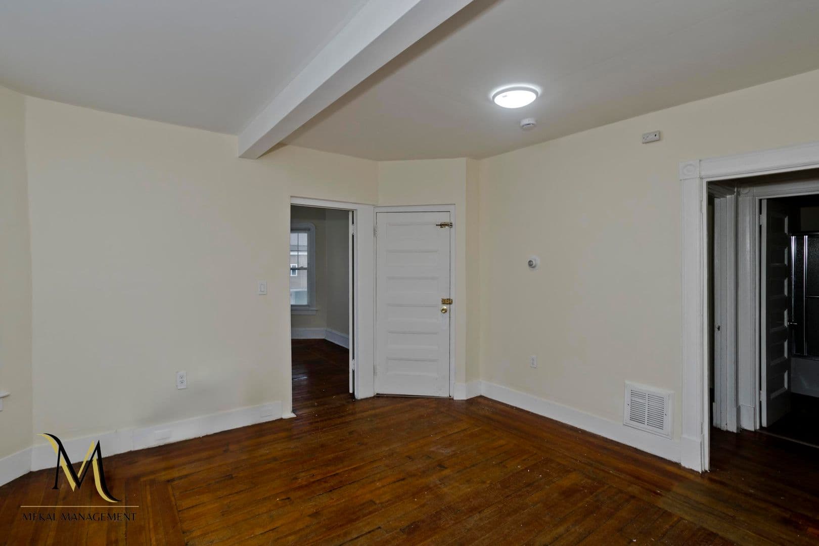Springfield Apartment: 54 Clantoy Street