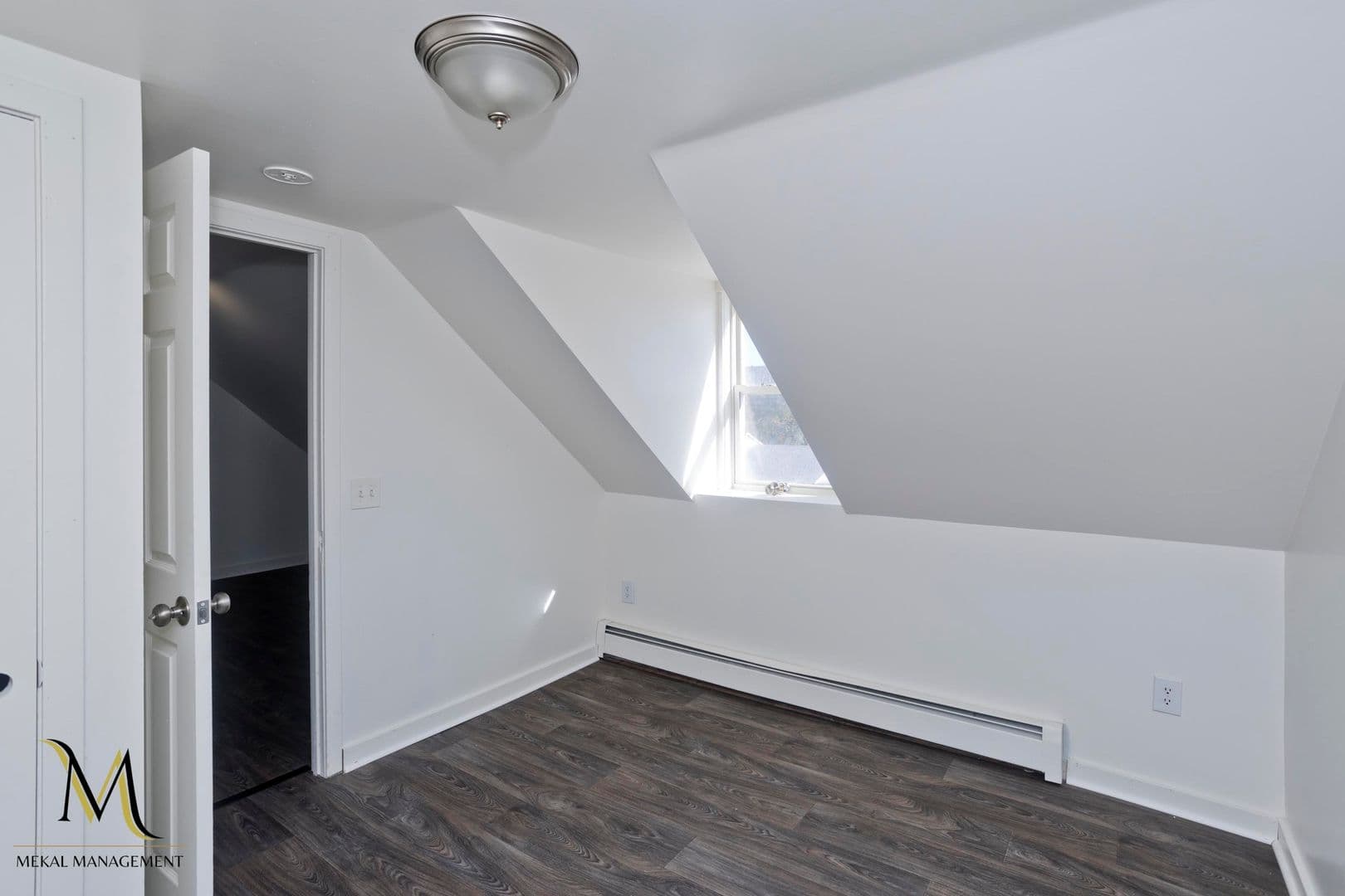 Ware Apartment: 61 West St