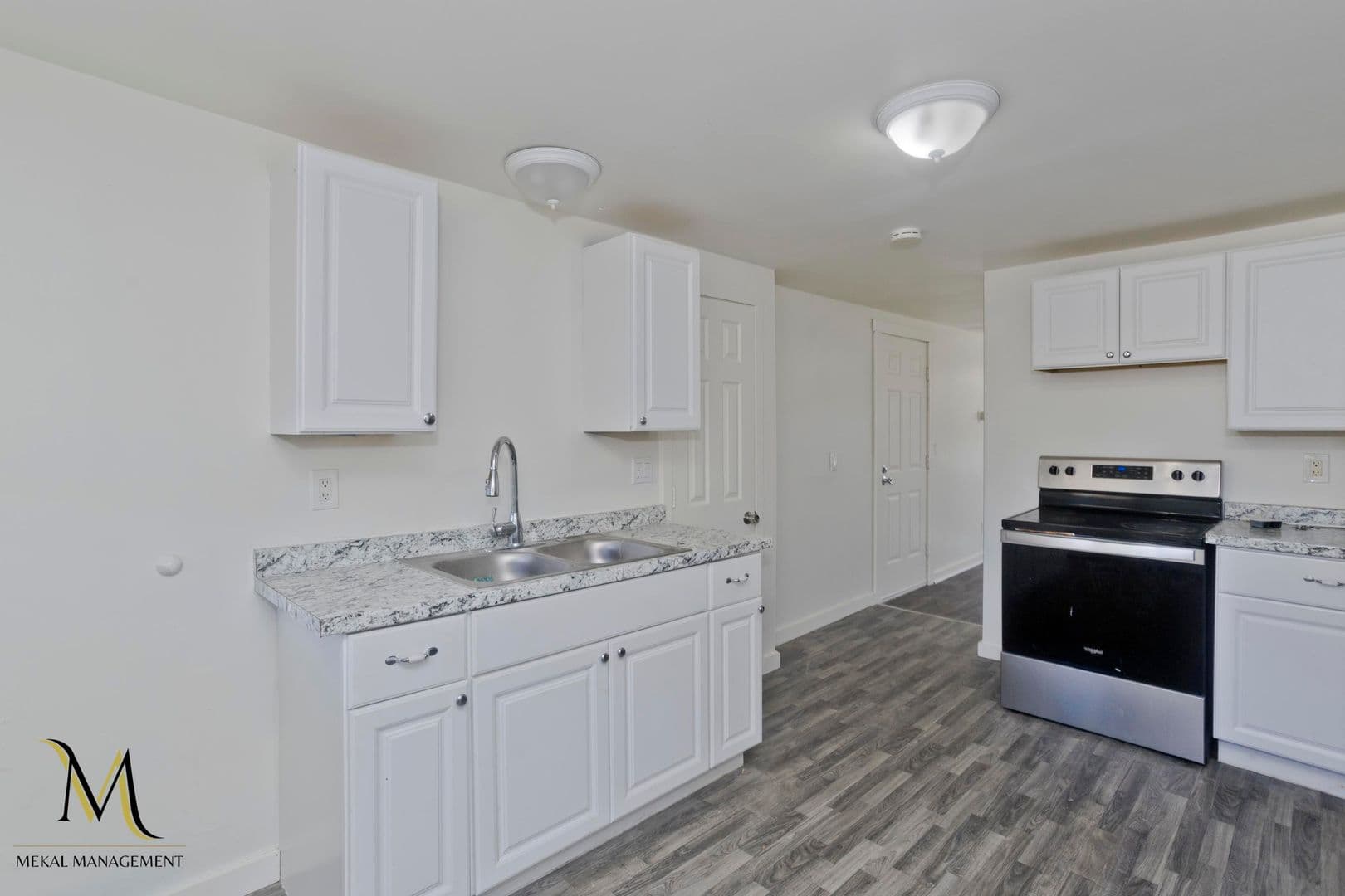 Ware Apartment: 61 West St