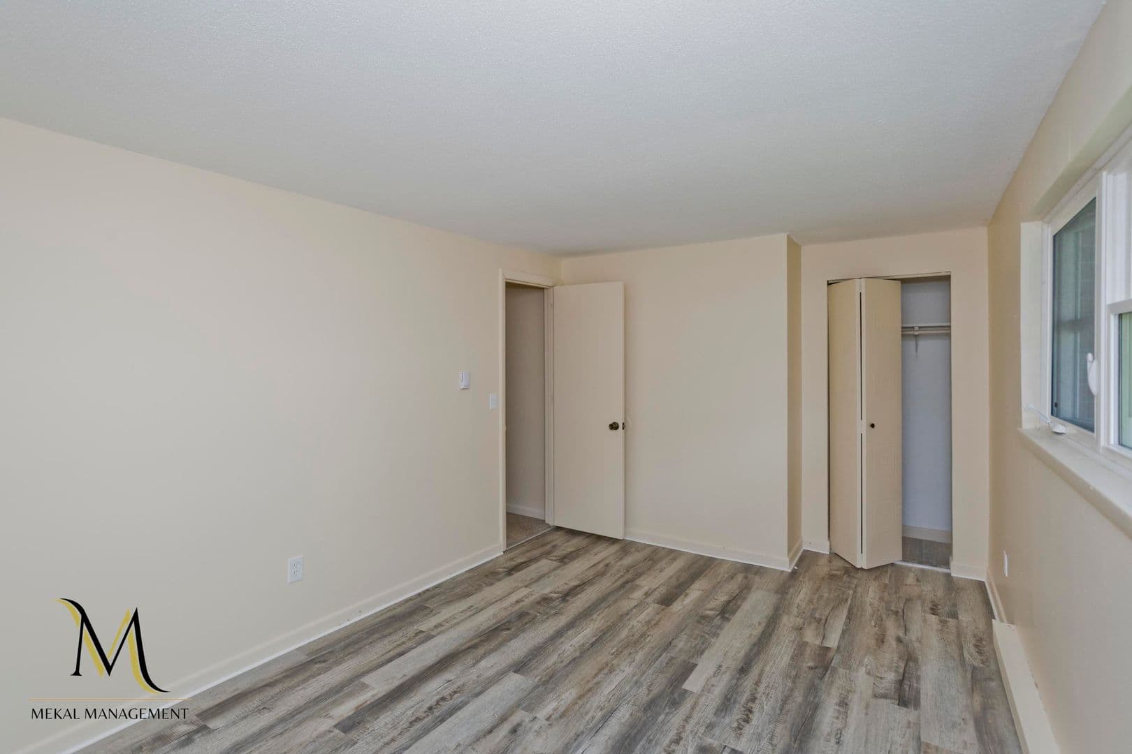 Easthampton Apartment: 9-29 West Lake Street/2-4 Culdaff Street