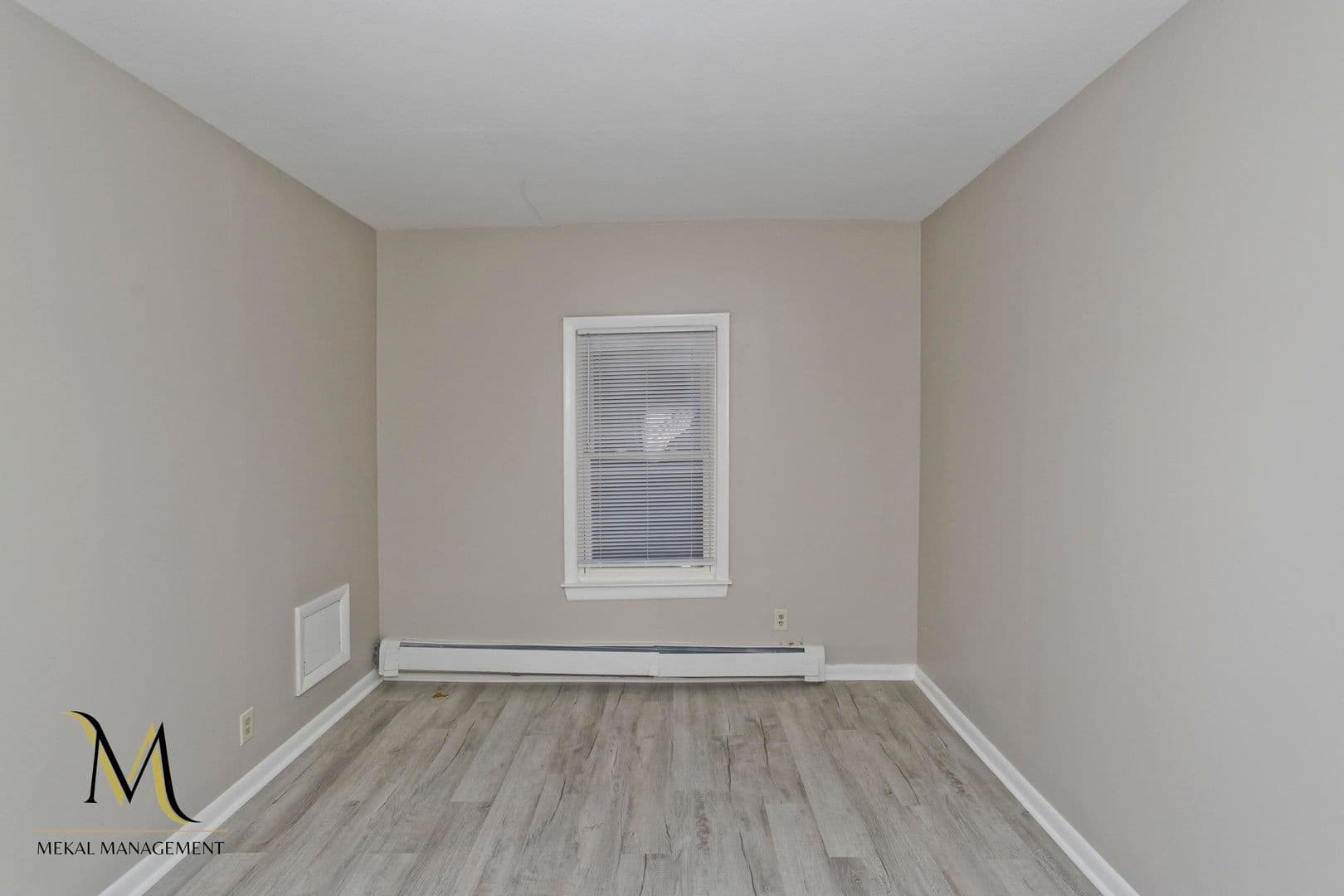 Ludlow Apartment: 129-139 Hubbard St