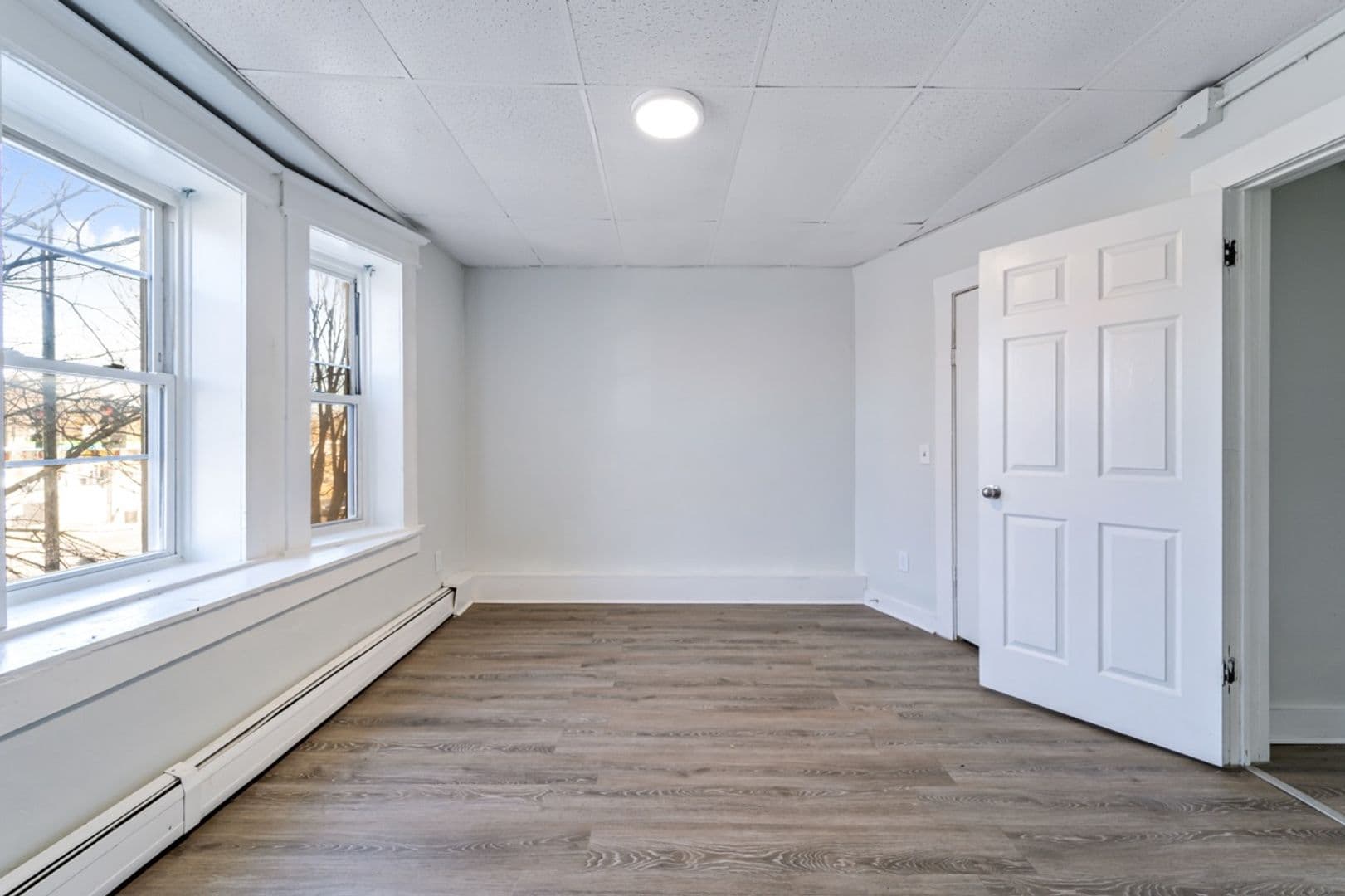 SPRINGFIELD Apartment: 685 STATE ST