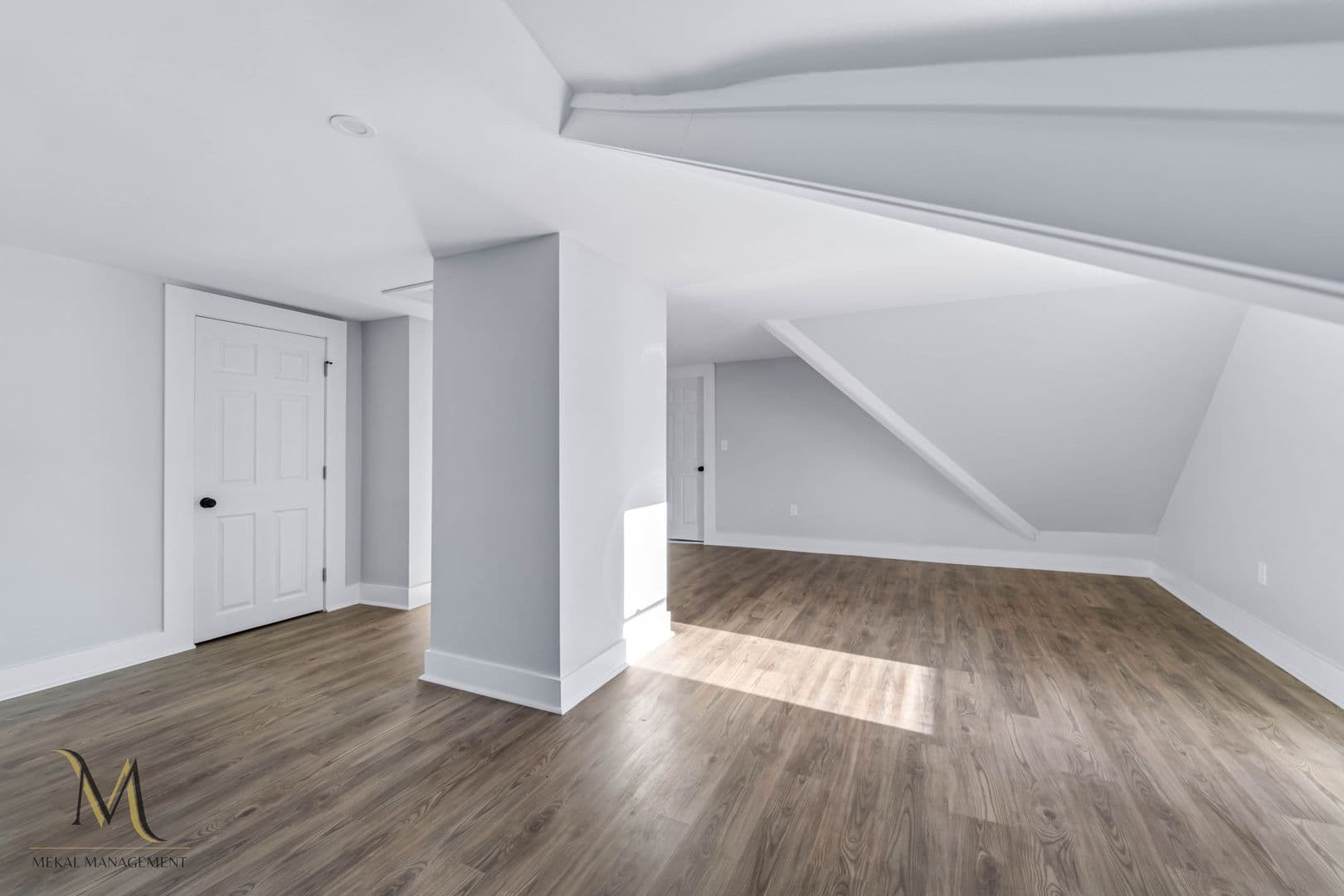 Holyoke Apartment: 403-405 S Elm St