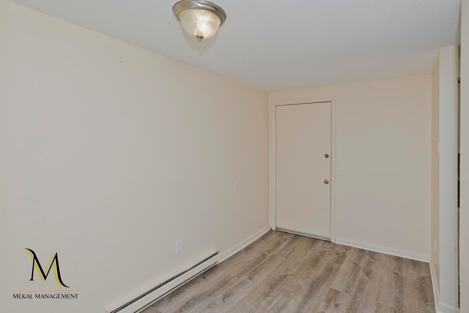 Easthampton Apartment: 9-29 West Lake Street/2-4 Culdaff Street