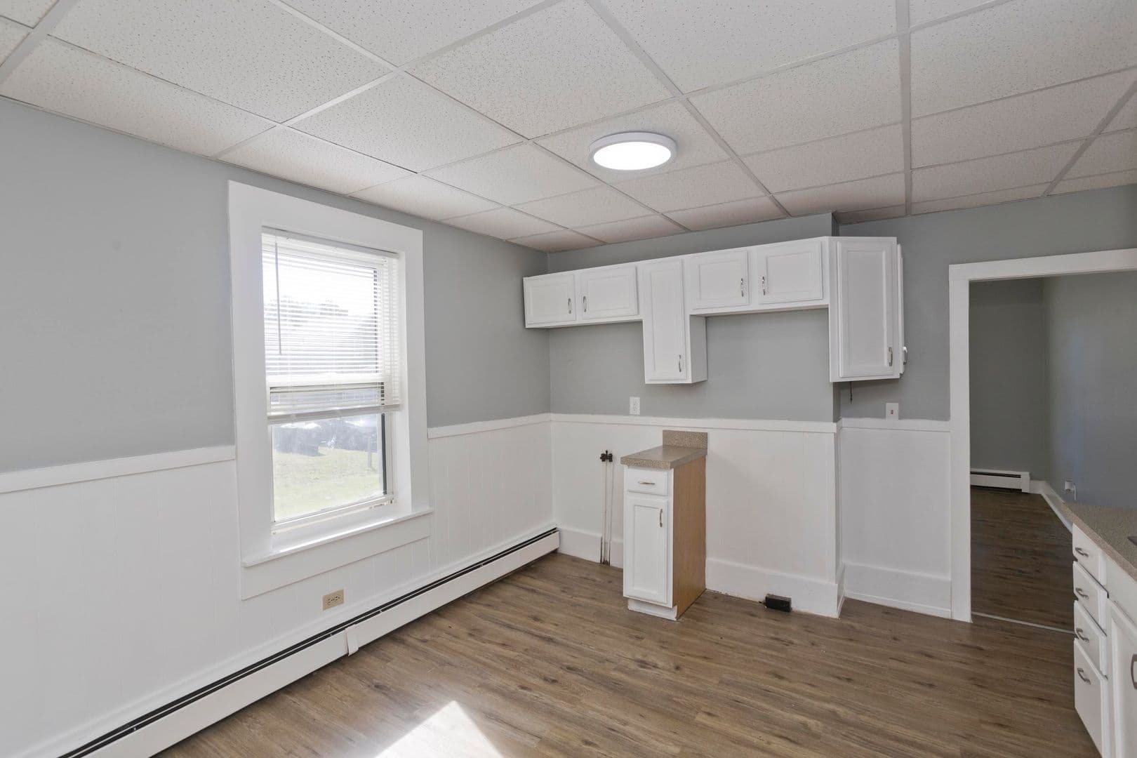 South Hadley Apartment: 9 Graves Street