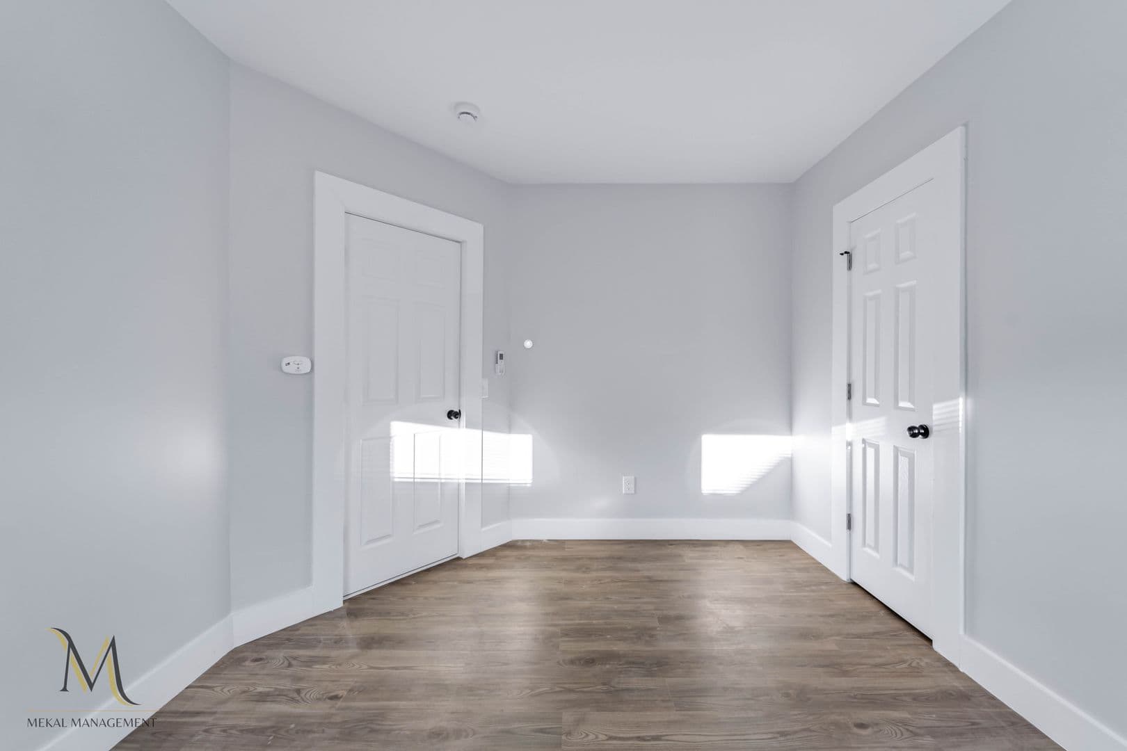 Holyoke Apartment: 403-405 S Elm St