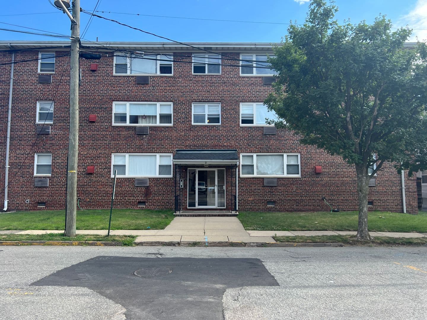North Arlington Apartment: 124-126 /  128-134 Ridge Rd