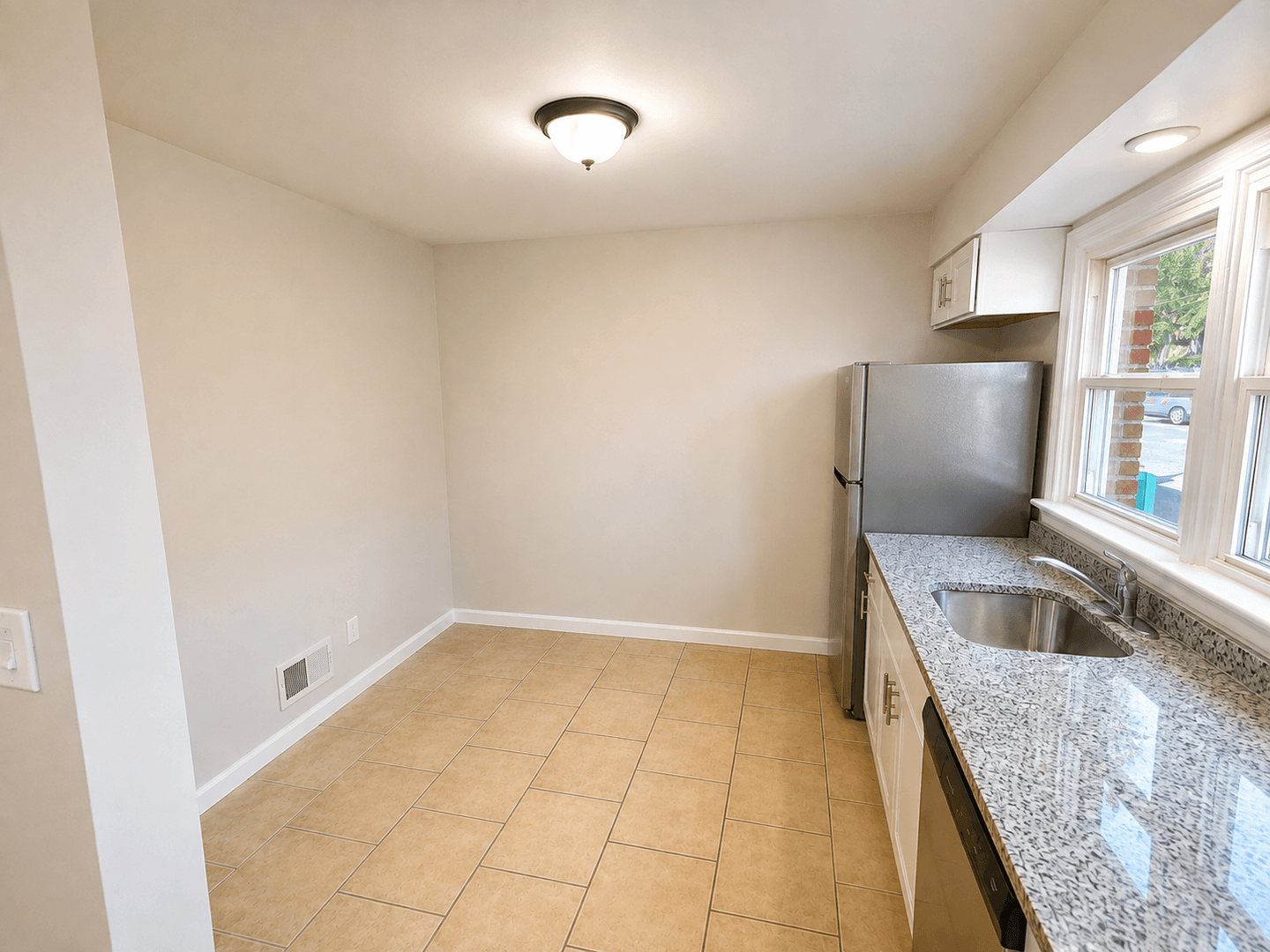 Highland Park Apartment: 233-251 South 8th Ave