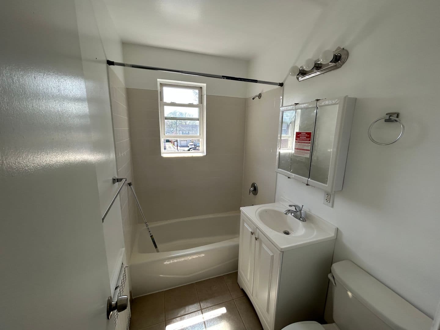 Union Apartment: 2730-2750 Morris Ave