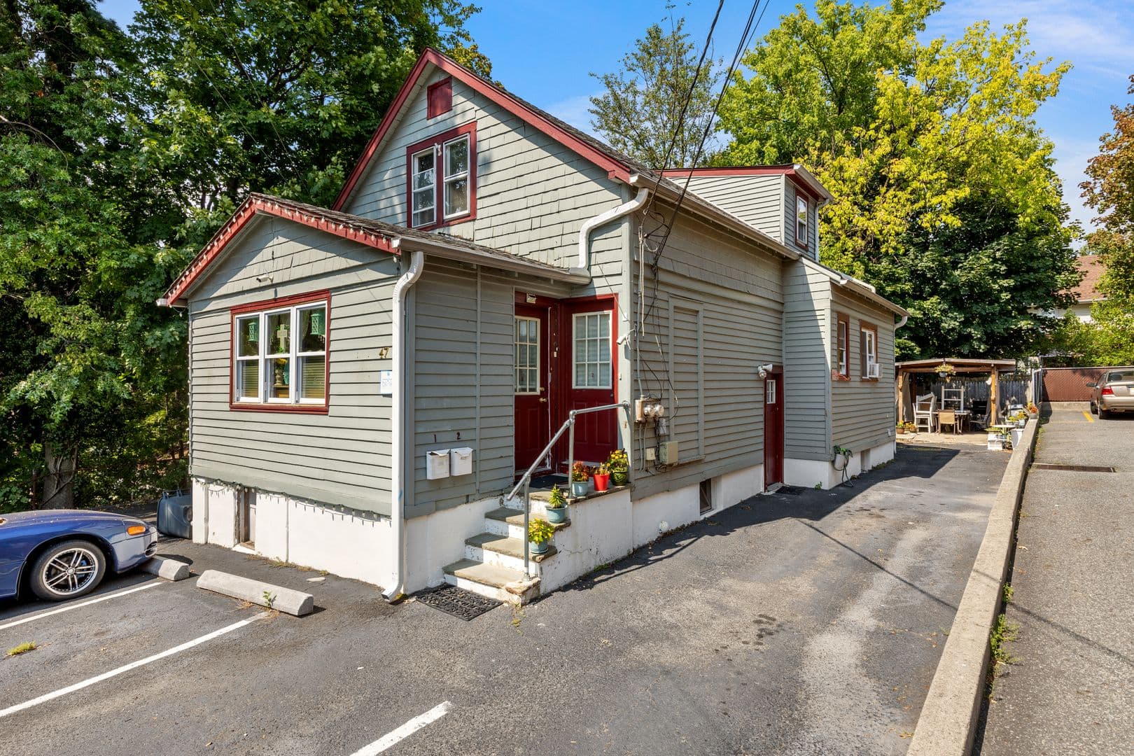 Bogota Apartment: 47 E Main St