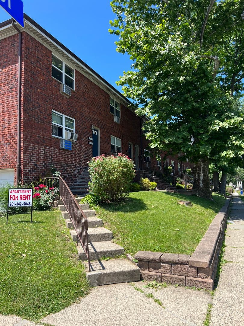 Hackensack Apartment: 97-115 Myer St