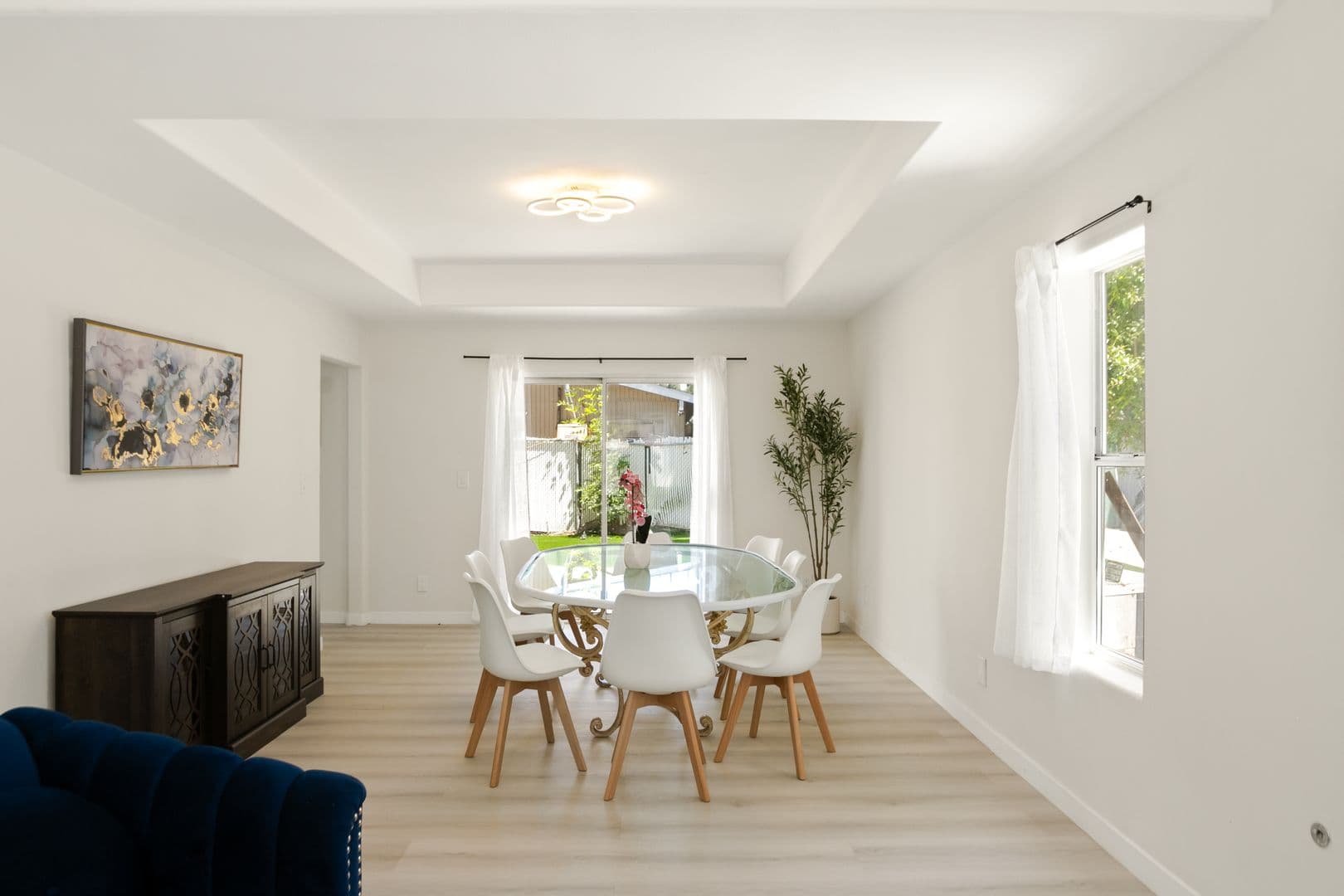 Reseda Apartment: 7904 Tampa Avenue
