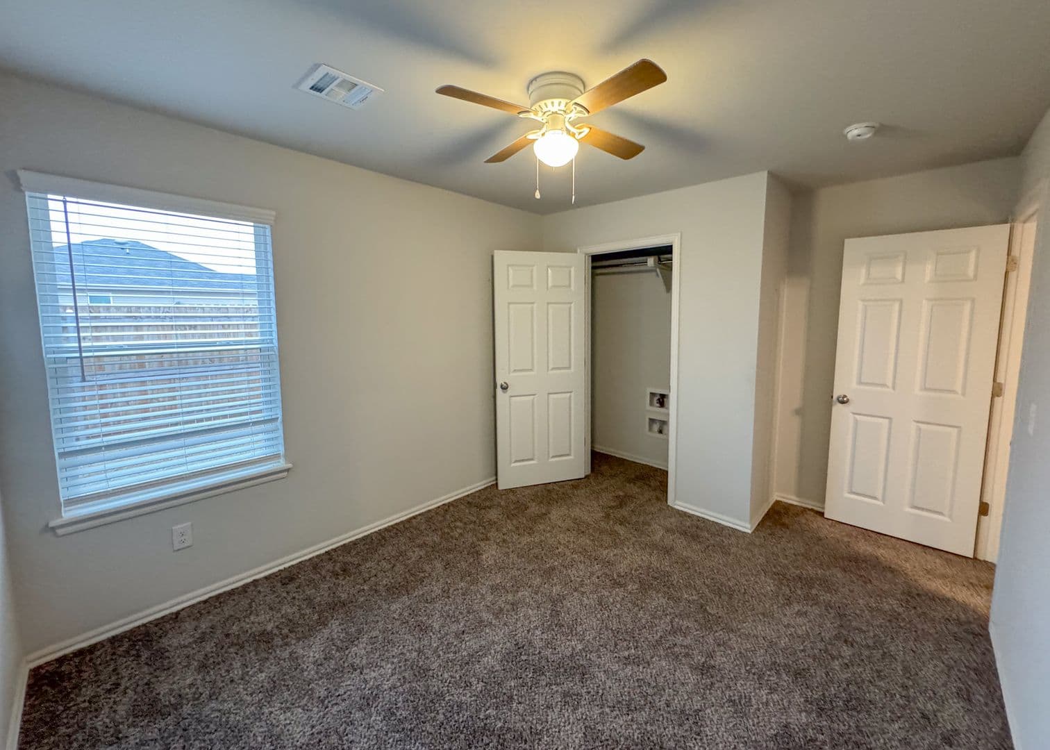 Mustang House: 1109 S Appaloosa Lane