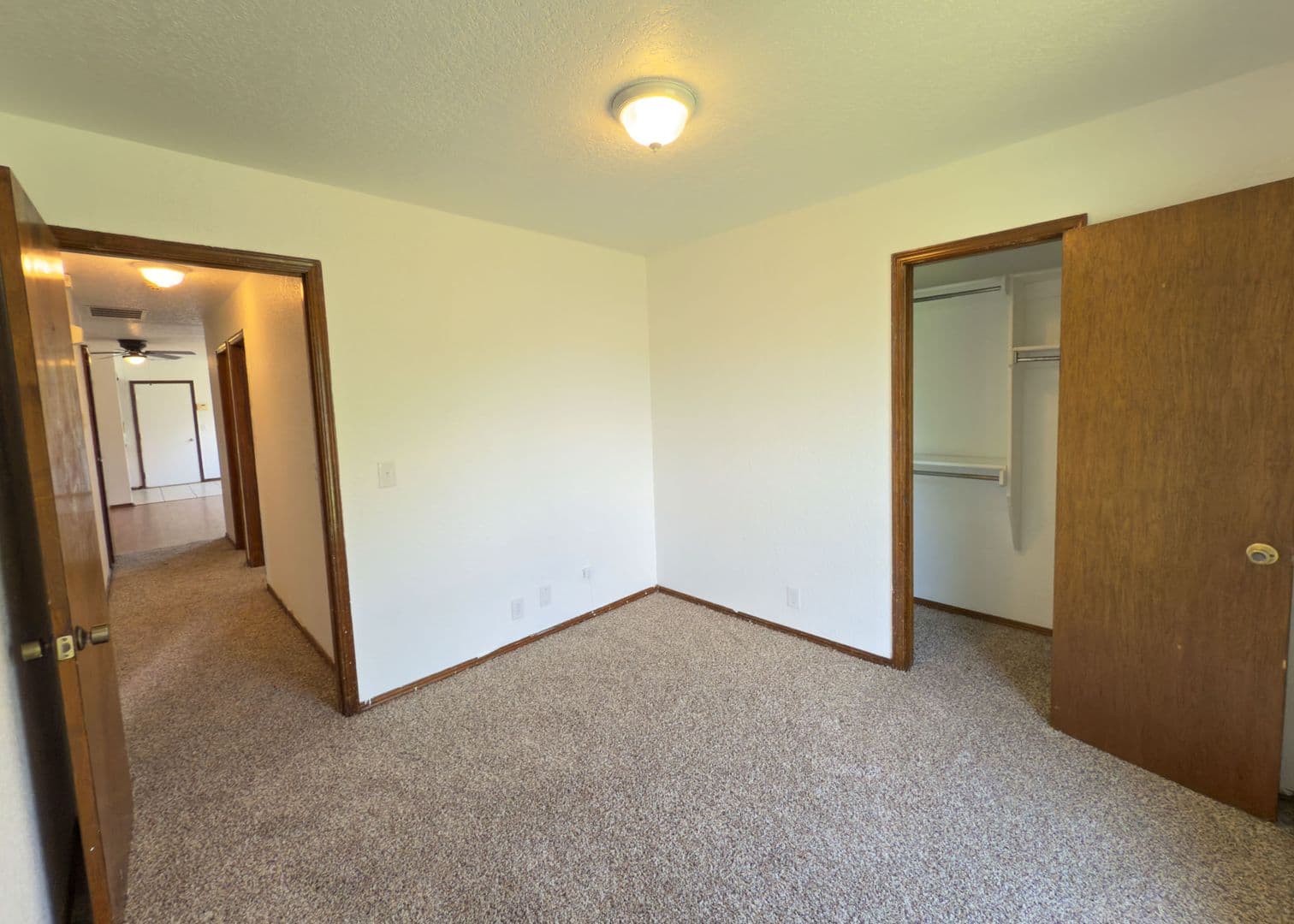 Edmond House: 1109 Dustin Drive