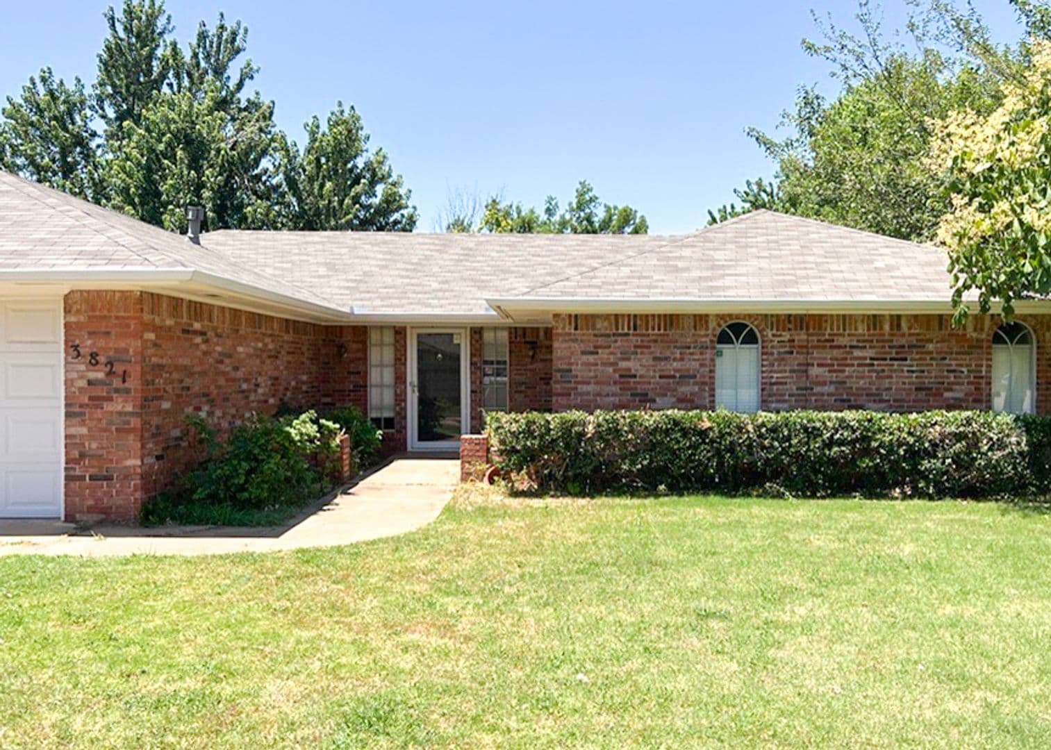 Edmond House: 3821 Meadow Lane