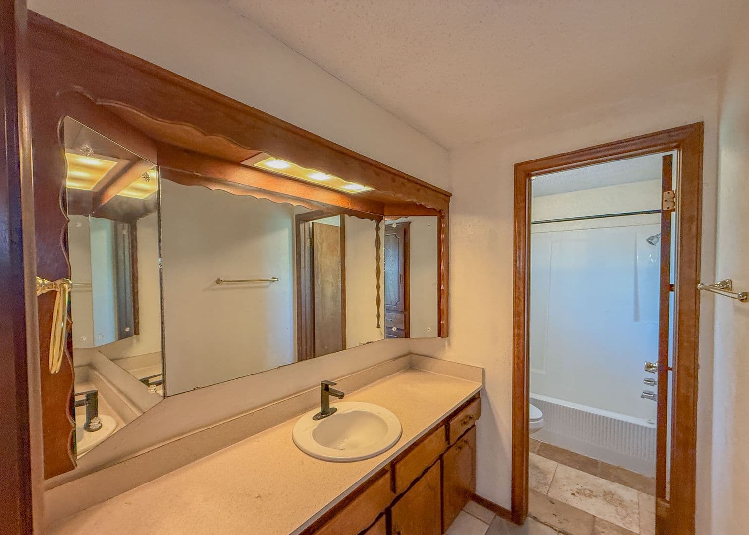 Oklahoma City House: 7223 Edenborough Dr
