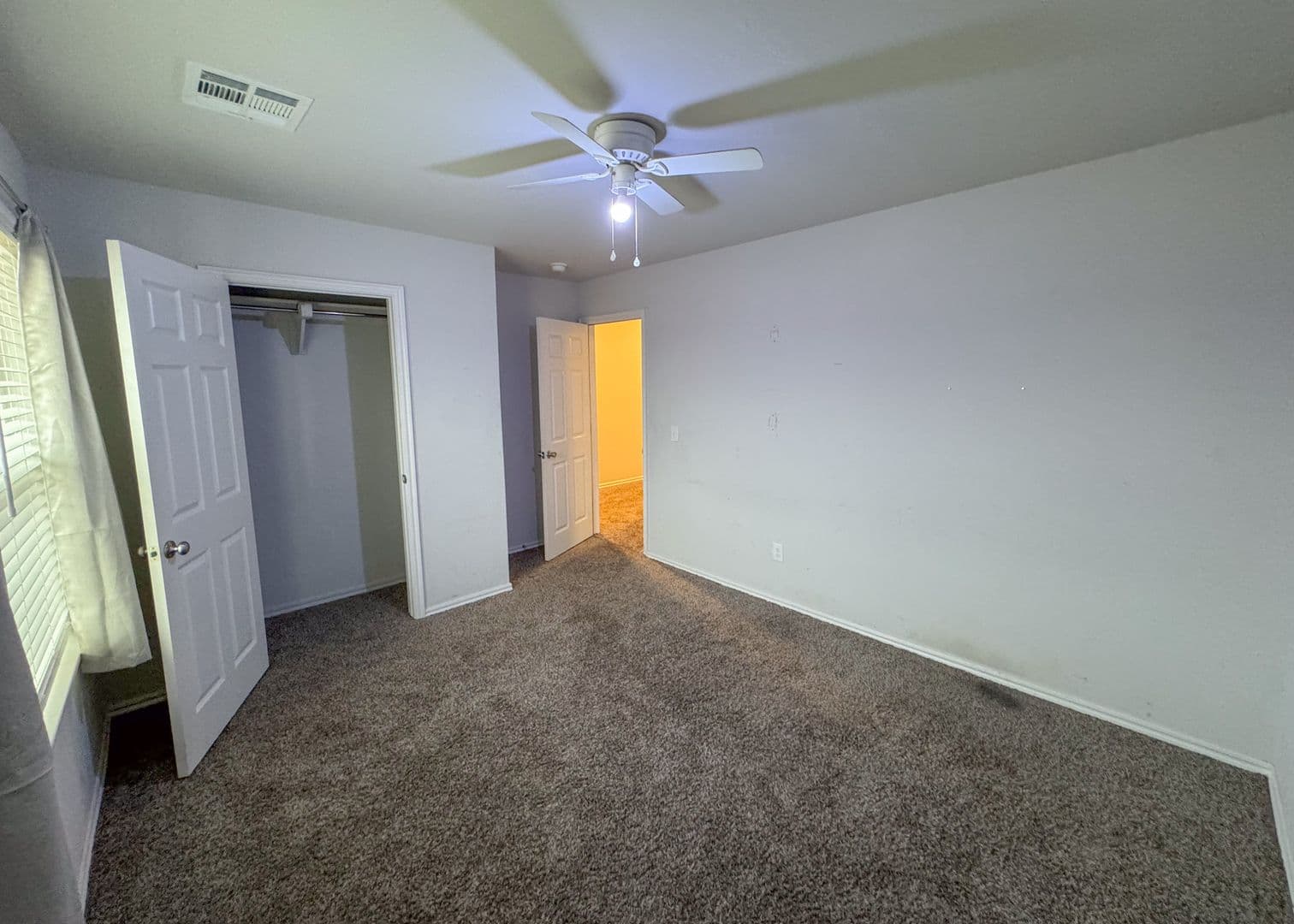 Mustang House: 1109 S Appaloosa Lane