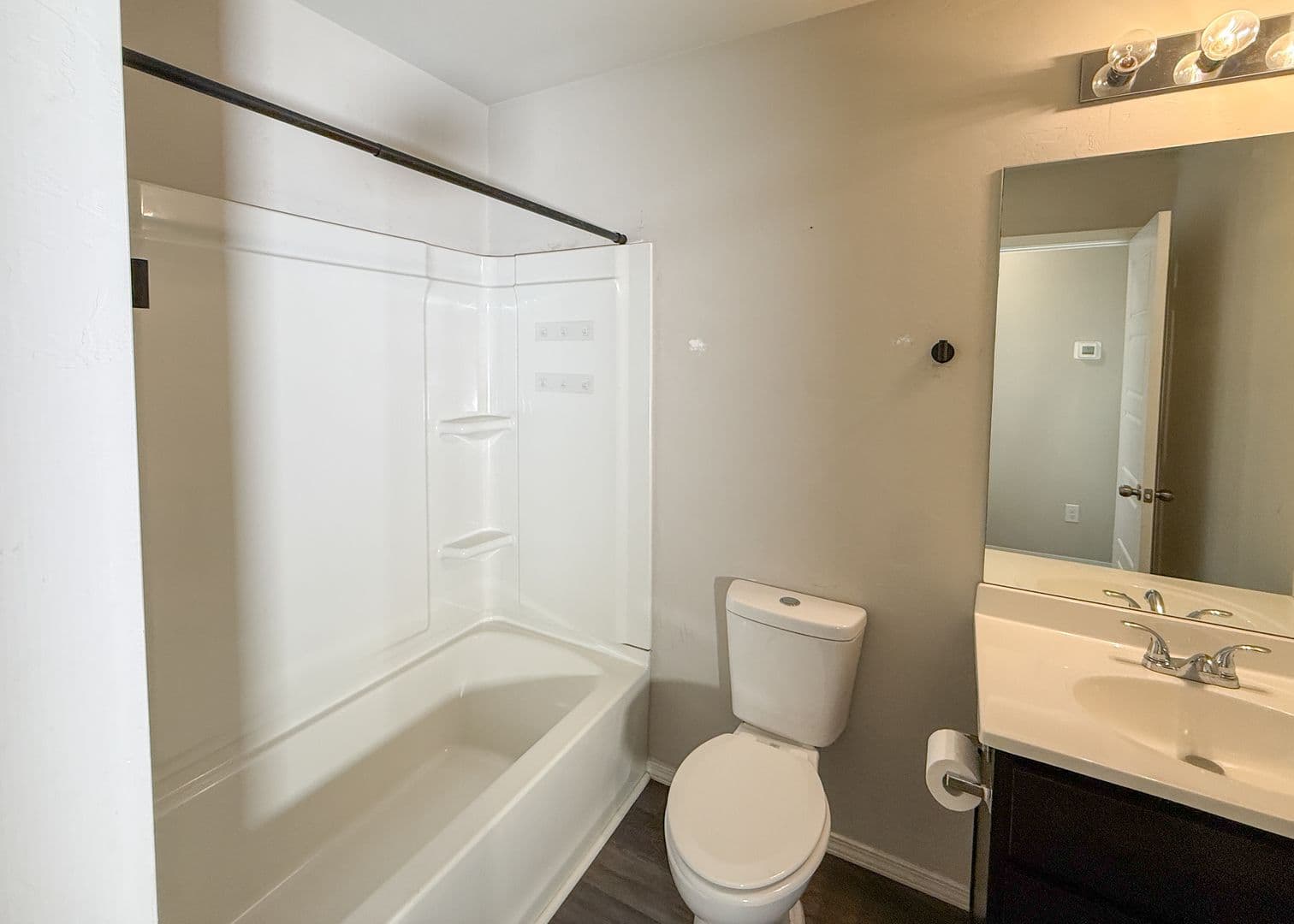 Newcastle House: 528 Fox Burrow Ln
