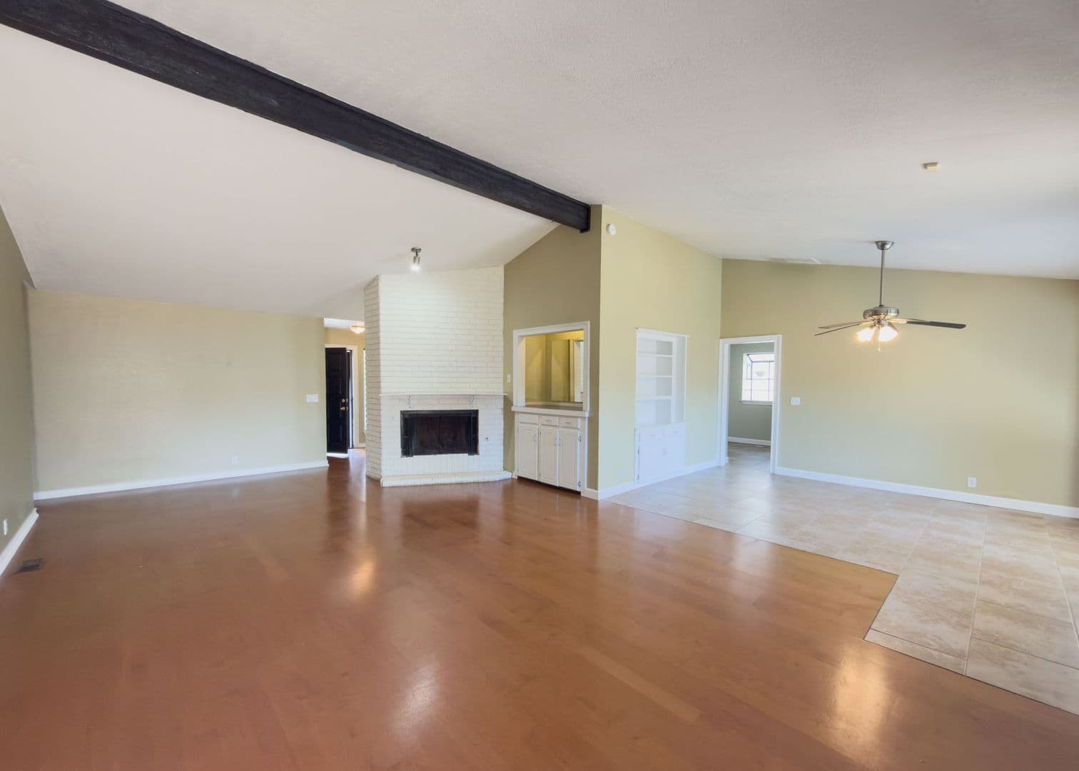 Edmond House: 812 Countrywood Ln