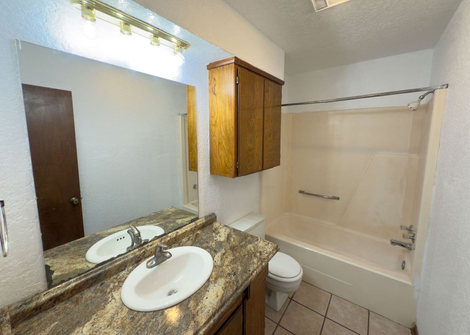 Edmond House: 1109 Dustin Drive