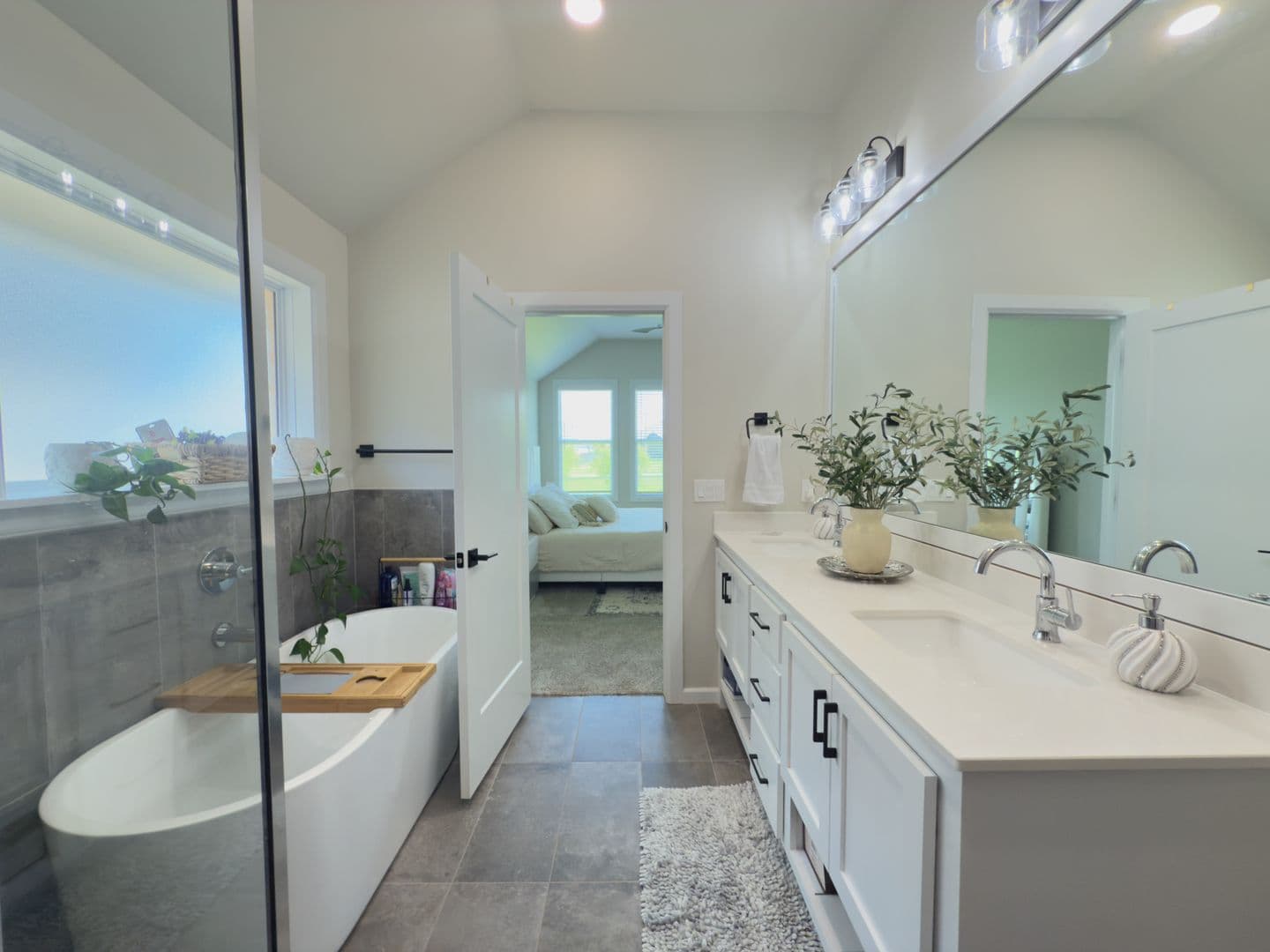 Edmond House: 6109 NW 158th ST