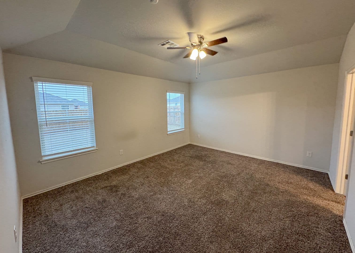 Mustang House: 1109 S Appaloosa Lane