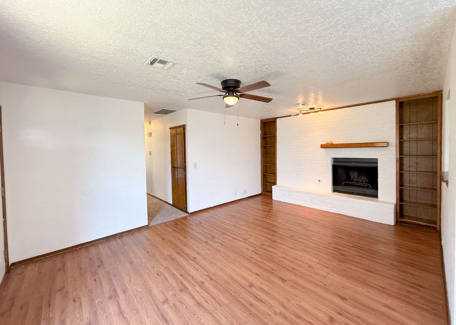 Edmond House: 1109 Dustin Drive
