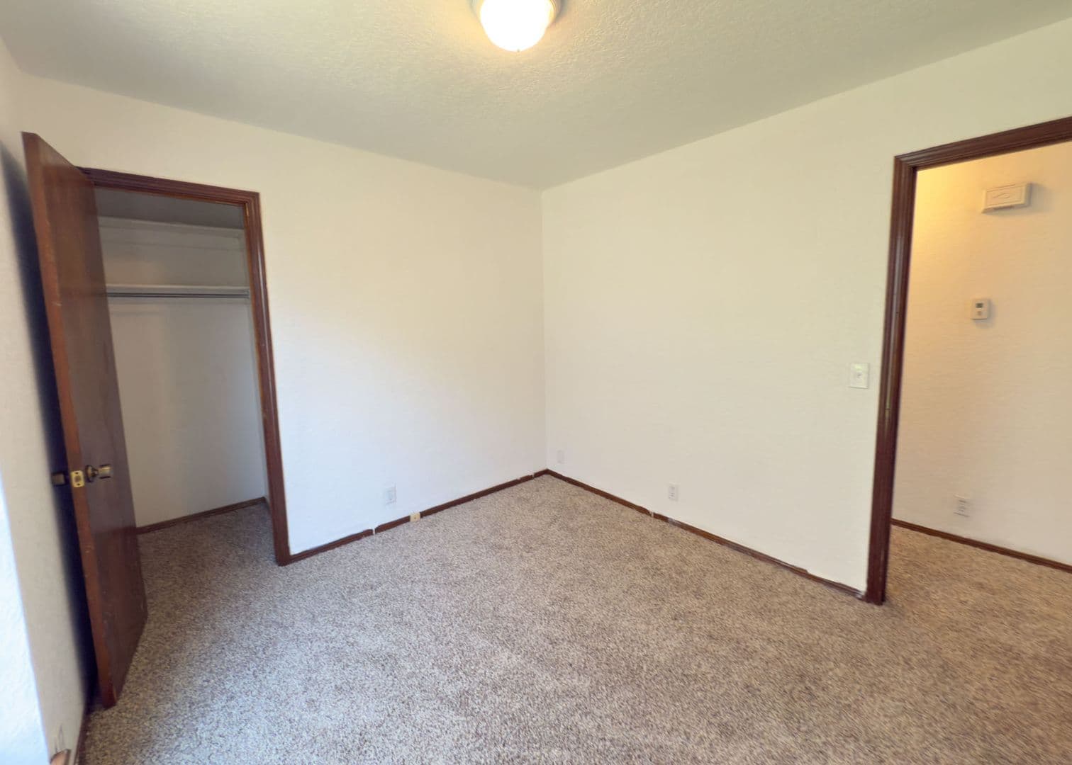 Edmond House: 1109 Dustin Drive