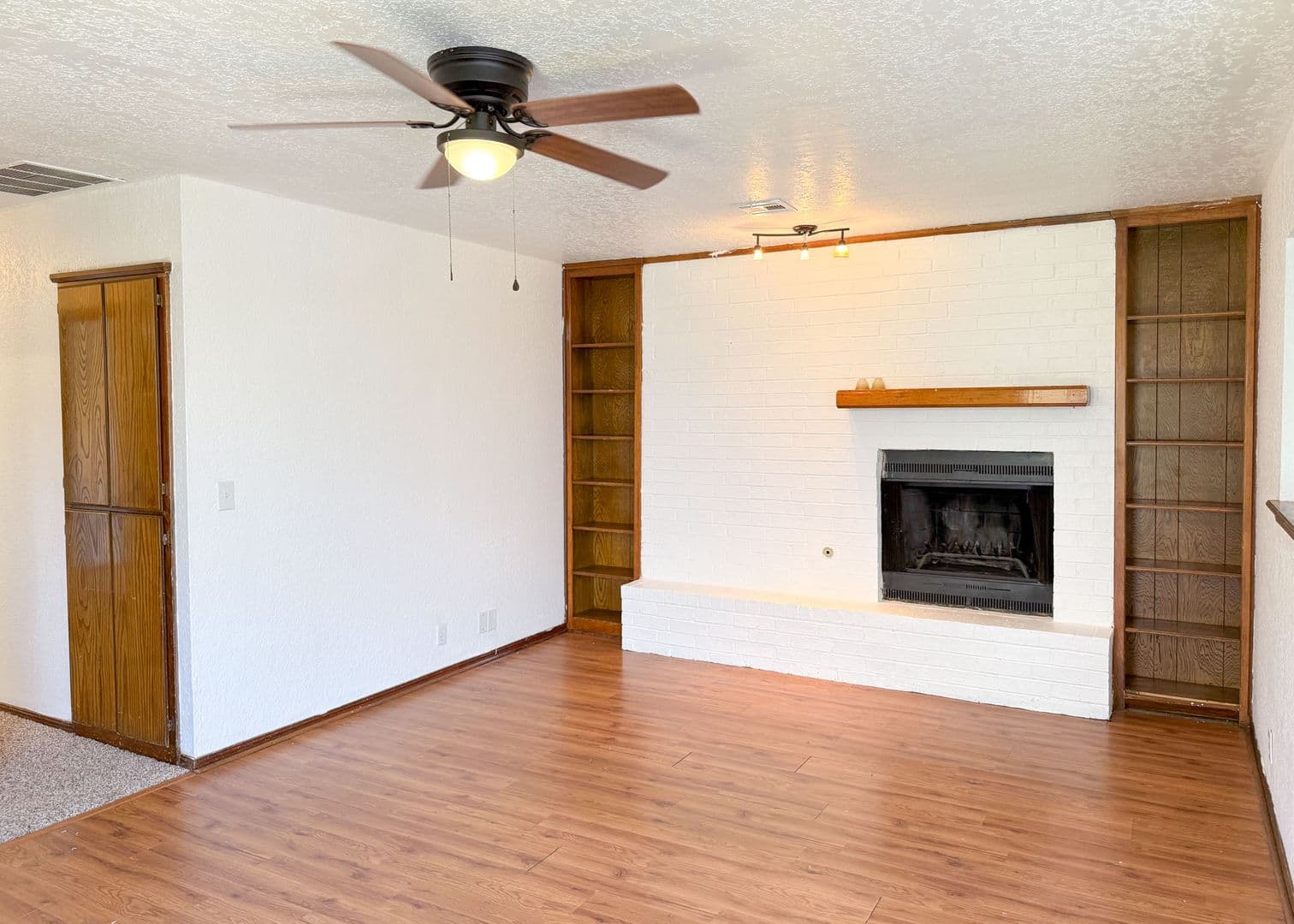 Edmond House: 1109 Dustin Drive