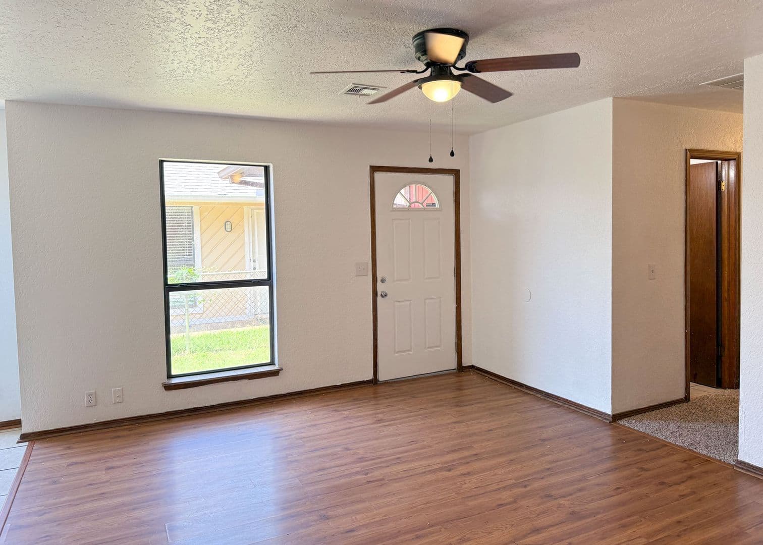 Edmond House: 1109 Dustin Drive