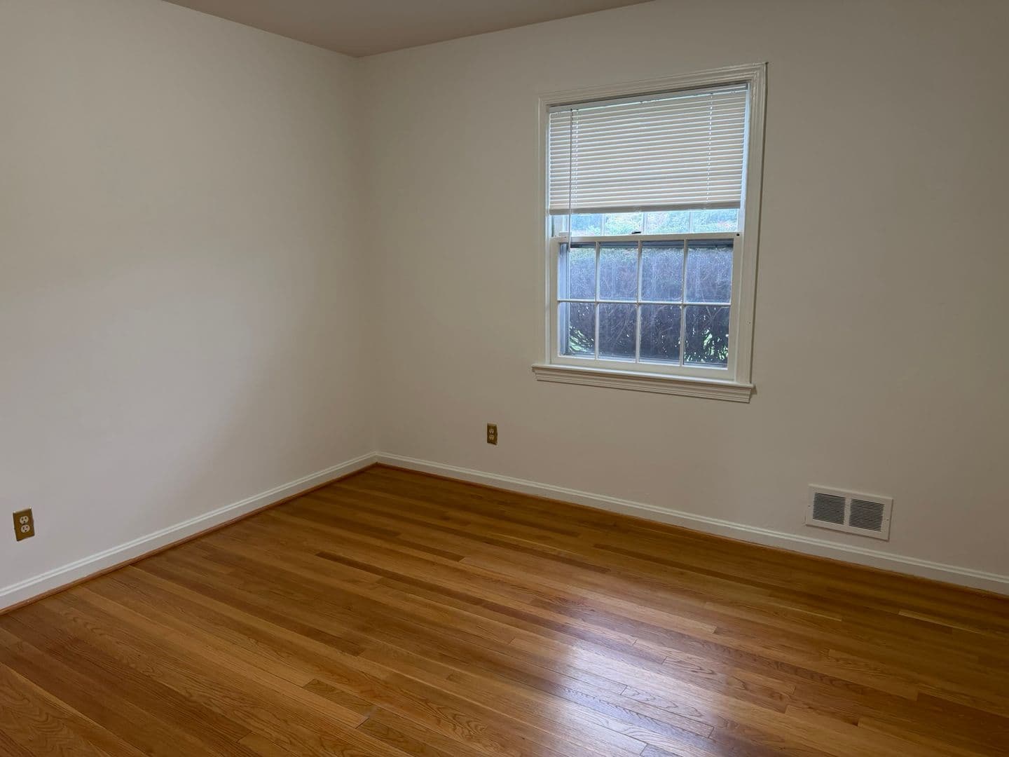 Bethesda House: 9220 Quintana Drive