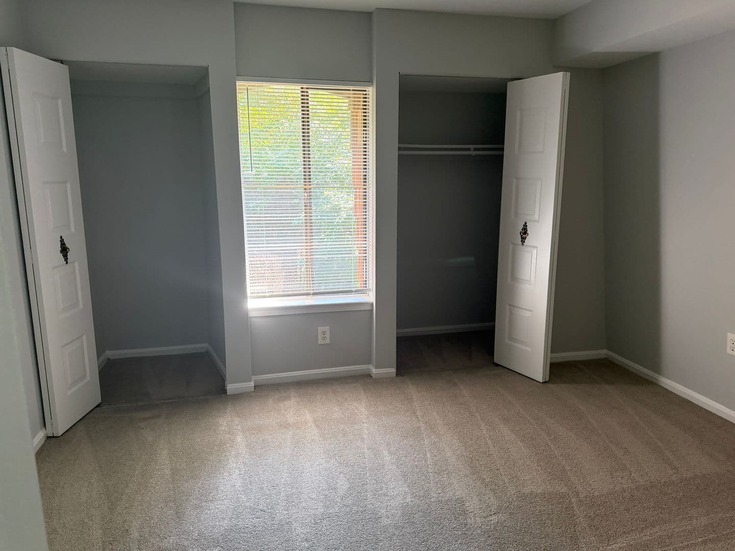 Potomac House: 8130 Inverness Ridge Rd